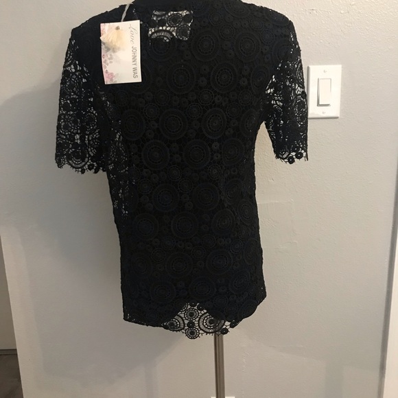 Johnny was lover lace crochet floral tunic top - Picture 3 of 8
